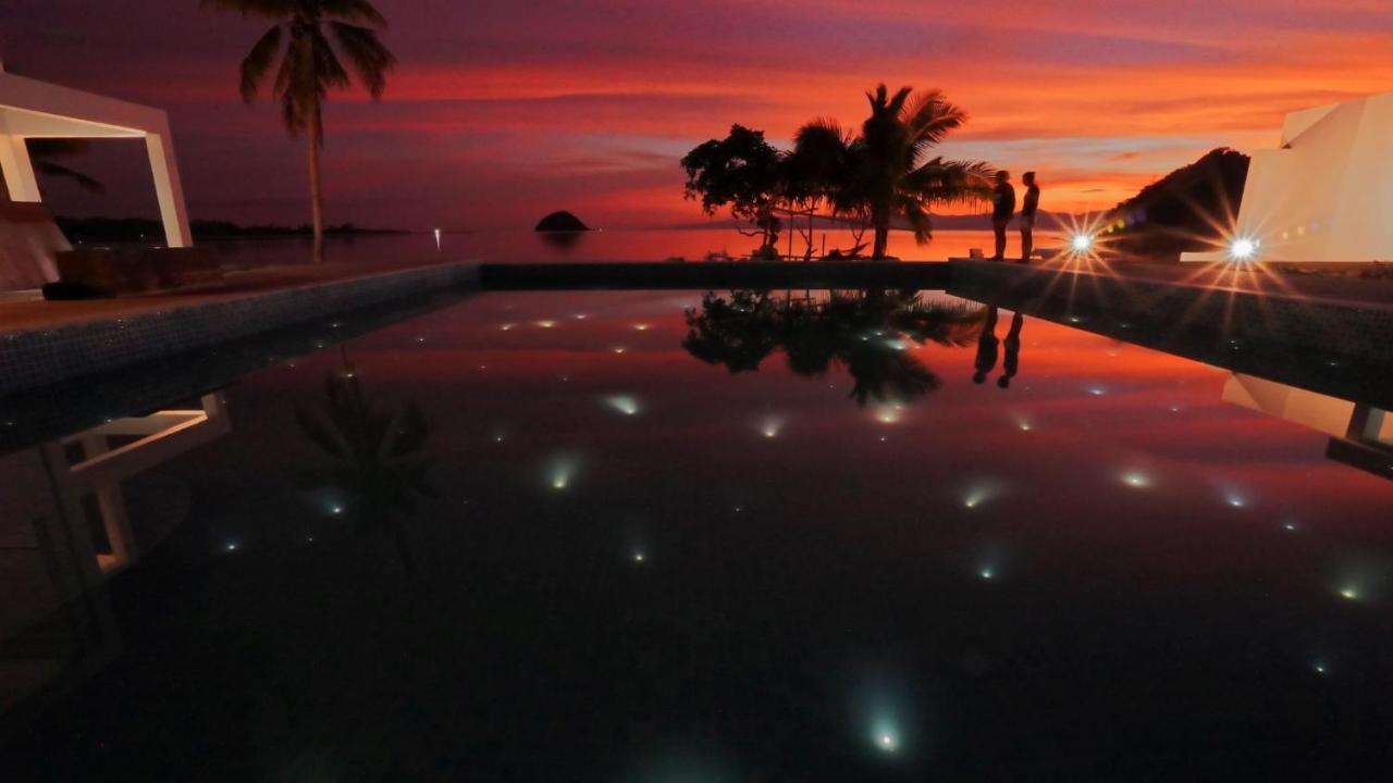 Romblon Beach And Dive Resort Buitenkant foto