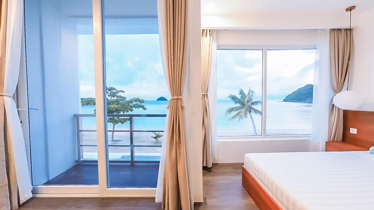 Romblon Beach And Dive Resort Buitenkant foto